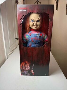 officially licensed Halloween 24-inch Chucky doll